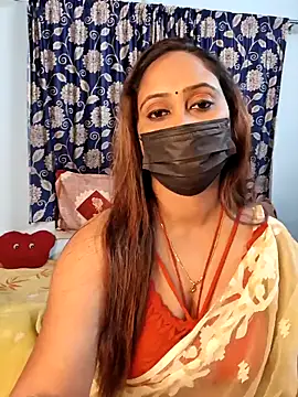 Snapshot of Cute-lusi chatting on 11-05-25, 07:47 Cute-lusi online show from 11-05-25, 07:47