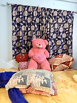 Snapshot of Cute-lusi chatting on 11-13-25, 07:02 Cute-lusi online show from 11-13-25, 07:02