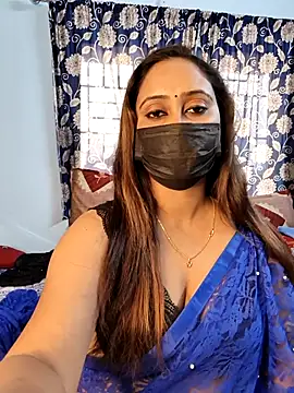 Snapshot of Cute-lusi chatting on 11-26-25, 10:27 Cute-lusi online show from 11-26-25, 10:27