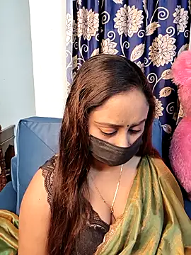 Snapshot of Cute-lusi chatting on 12-04-25, 11:41 Cute-lusi online show from 12-04-25, 11:41