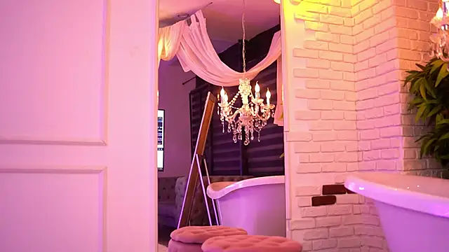 BellaNoirre online show from 09-09-25, 05:45