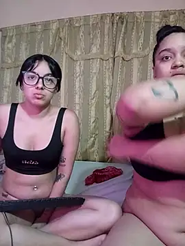 Snapshot of Sweet_Dirty_Baby chatting on 09-29-25, 01:55 Sweet Dirty Baby online show from 09-29-25, 01:55