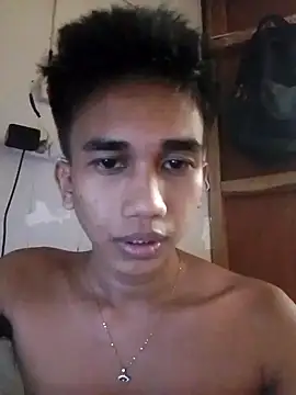 charlie0728 online show from 10-04-25, 11:30