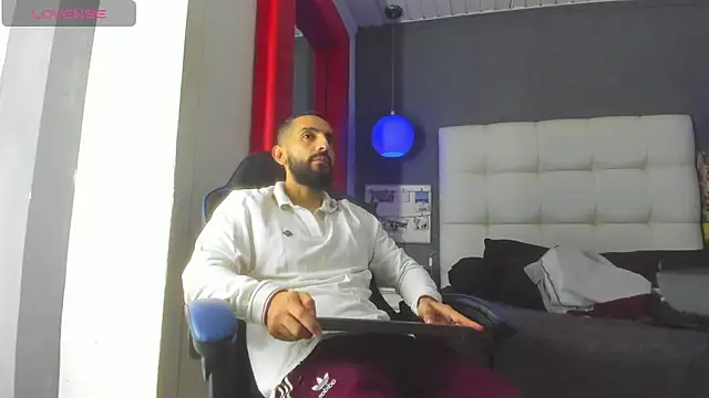 Yiyo10  online show from 02-23-26, 03:26