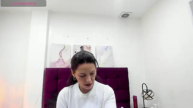 Snapshot of MashaPiink chatting on 04-30-26, 12:55 MashaPiink online show from 04-30-26, 12:55
