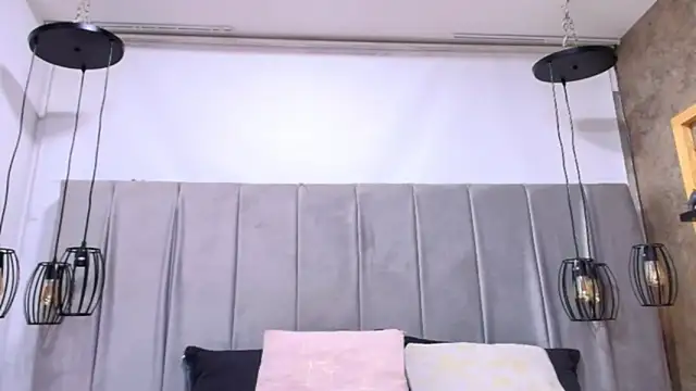 Snapshot of MashaPiink chatting on 05-13-26, 02:03 MashaPiink online show from 05-13-26, 02:03
