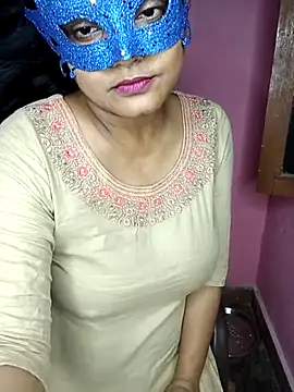 Snapshot of MEERAcle chatting on 09-27-25, 10:04 MEERAcle online show from 09-27-25, 10:04