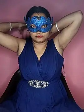 Snapshot of MEERAcle chatting on 10-26-25, 05:08 MEERAcle online show from 10-26-25, 05:08