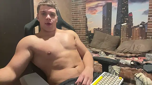 MusclePhantom online show from 10-14-25, 07:25