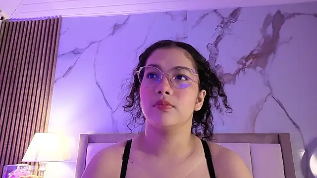 LunaRosse  online show from 11-10-25, 12:04