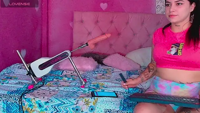 Snapshot of Lali_HOtt chatting on 10-05-25, 03:43 Lali HOtt online show from 10-05-25, 03:43