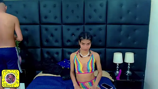 Snapshot of TifannyHott chatting on 10-20-25, 01:39 TifannyHott online show from 10-20-25, 01:39