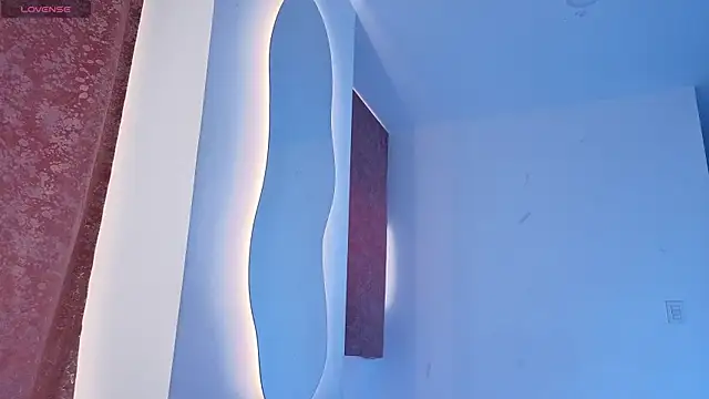 Isabella Dollss online show from 09-14-25, 05:45