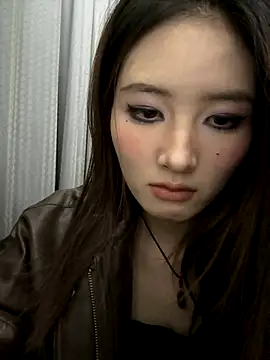 Moonlight-23 online show from 11-14-25, 02:49