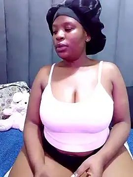 Snapshot of MrsMxx25 chatting on 10-30-25, 09:37 MrsMxx25 online show from 10-30-25, 09:37