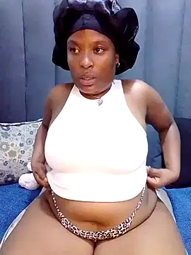 Snapshot of MrsMxx25 chatting on 11-05-25, 10:43 MrsMxx25 online show from 11-05-25, 10:43