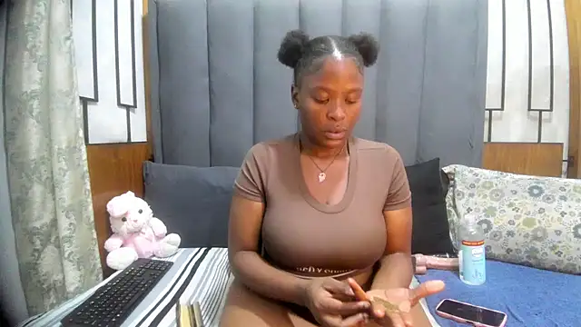 Snapshot of MrsMxx25 chatting on 11-09-25, 10:41 MrsMxx25 online show from 11-09-25, 10:41