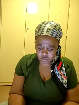 Snapshot of Ebonyboobsmilk chatting on 10-09-25, 04:27 Ebonyboobsmilk online show from 10-09-25, 04:27