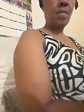 Snapshot of Ebonyboobsmilk chatting on 11-21-25, 05:33 Ebonyboobsmilk online show from 11-21-25, 05:33