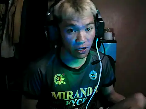 Riiichie wilCumm online show from 11-17-25, 03:51