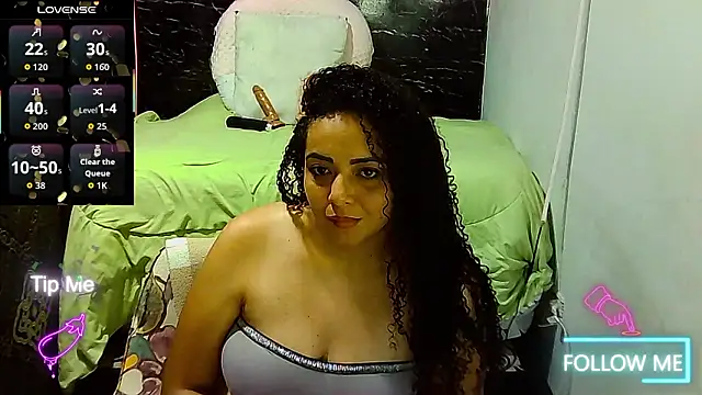  naughty milf online show from 03-22-26, 02:15