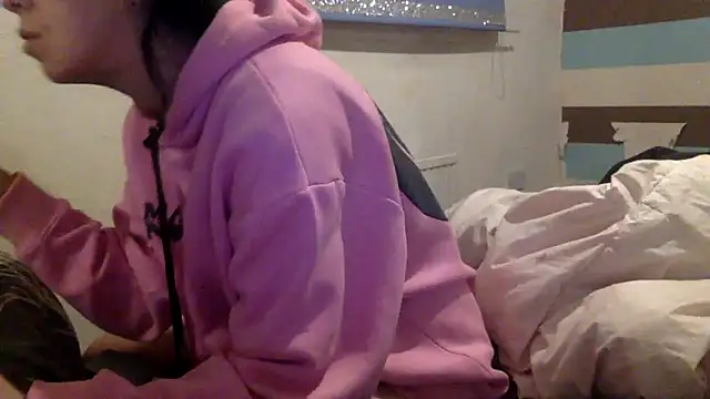 Bellababexox online show from 10-28-25, 06:43