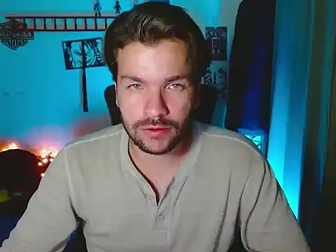 Snapshot of cortelioni_massimo_ chatting on 10-03-25, 02:08 cortelioni massimo online show from 10-03-25, 02:08