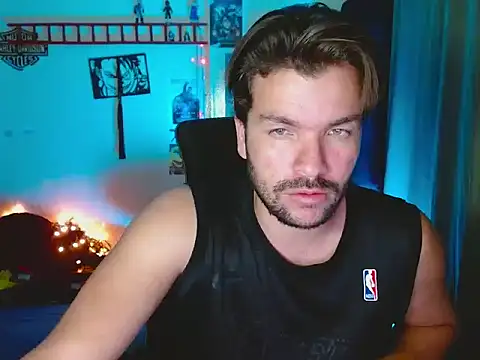 Snapshot of cortelioni_massimo_ chatting on 10-04-25, 01:03 cortelioni massimo online show from 10-04-25, 01:03