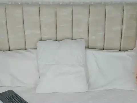 AprilStone1 online show from 04-18-26, 02:32