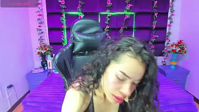 Nanis James online show from 03-14-26, 02:28