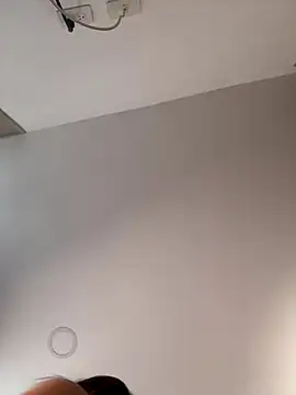 Snapshot of Mavii_ chatting on 11-12-25, 04:29 Mavii online show from 11-12-25, 04:29