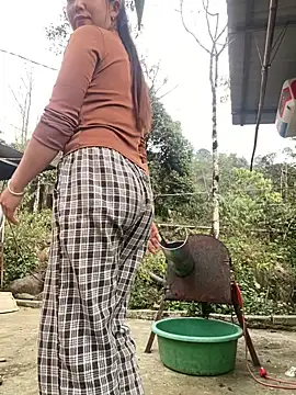 Huong-Ly online show from 02-07-26, 01:42