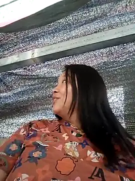 MuiNay online show from 10-20-25, 02:34