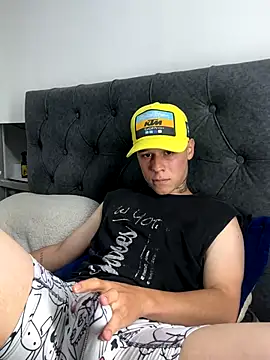 Snapshot of jordan_422 chatting on 09-16-25, 06:09 jordan 422 online show from 09-16-25, 06:09