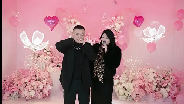 Snapshot of Hot-dance520 chatting on 11-15-25, 10:01 Hot-dance520 online show from 11-15-25, 10:01