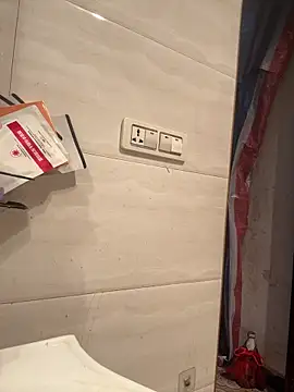 crhong666 online show from 04-03-26, 01:03