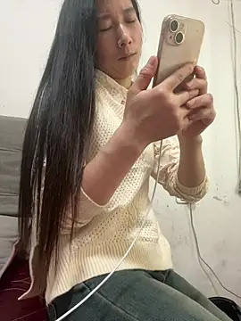 crhong666 online show from 04-09-26, 12:43