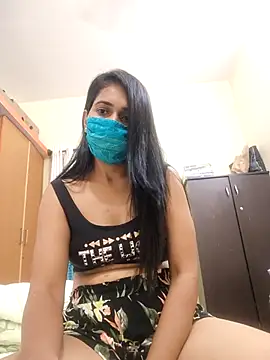 Snapshot of Curvyqueenz chatting on 10-03-25, 02:36 Curvyqueenz online show from 10-03-25, 02:36