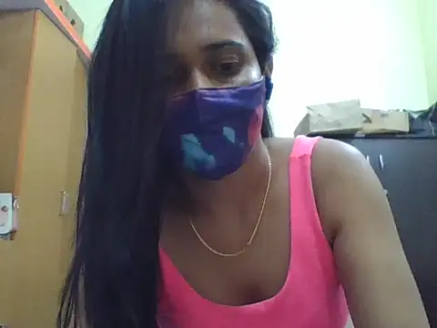 Curvyqueenz online show from 12-19-25, 05:53