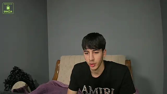 Snapshot of Quentin_Blake chatting on 10-18-25, 05:43 Quentin Blake online show from 10-18-25, 05:43