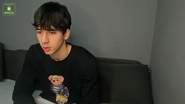 Snapshot of Quentin_Blake chatting on 11-29-25, 06:27 Quentin Blake online show from 11-29-25, 06:27