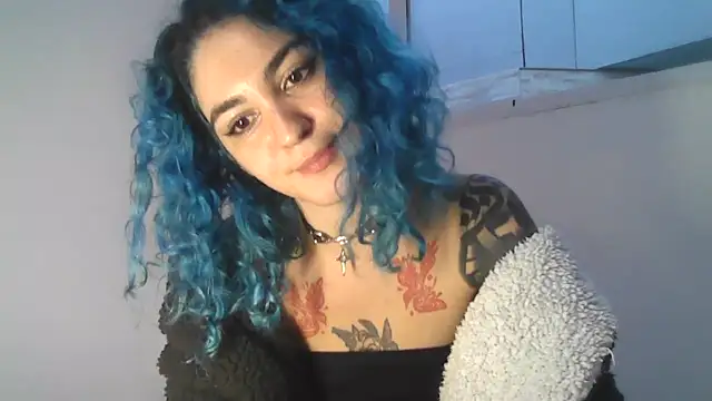 Snapshot of peetitefairy chatting on 05-16-26, 10:36 peetitefairy online show from 05-16-26, 10:36