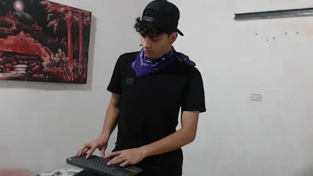 alice julls online show from 10-04-25, 08:51