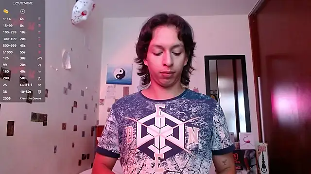 DannyPhantom555 online show from 10-25-25, 01:18