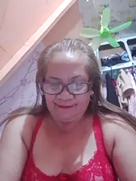 Snapshot of vickyhot1966 chatting on 06-16-26, 12:52 vickyhot1966 online show from 06-16-26, 12:52