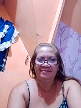 Snapshot of vickyhot1966 chatting on 06-23-26, 09:02 vickyhot1966 online show from 06-23-26, 09:02