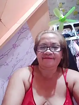 Snapshot of vickyhot1966 chatting on 06-27-26, 03:50 vickyhot1966 online show from 06-27-26, 03:50