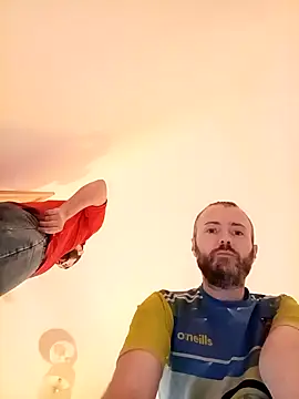 Big Bi Cub online show from 10-17-25, 06:16