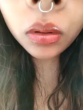 Hott Muskan online show from 11-20-25, 08:47