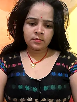 Snapshot of Cutram22 chatting on 09-17-25, 05:09 Cutram22 online show from 09-17-25, 05:09